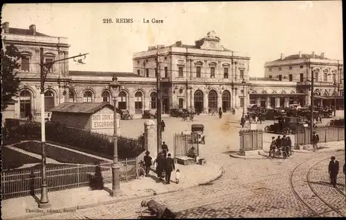 Ak Reims Marne, la Gare