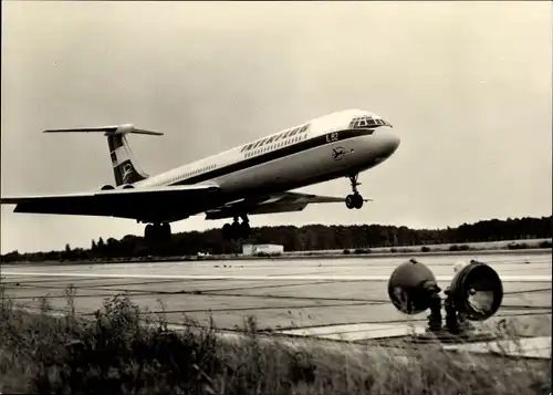 Ak Deutsches Passagierflugzeug, Iljuschin IL-62, Turbinenluftstrahlverkehrsflugzeug, Interflug
