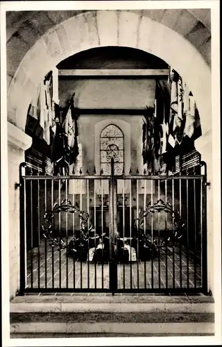 Ak Pößneck in Thüringen, Kriegergedächtnisstätte in der alten Gottesackerkirche