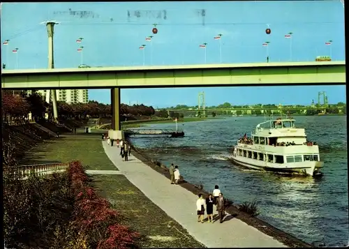 Ak Köln am Rhein, Rheinufer mit Zoobrücke, Rheinseilbahn und Blick zur Mülheimer Brücke