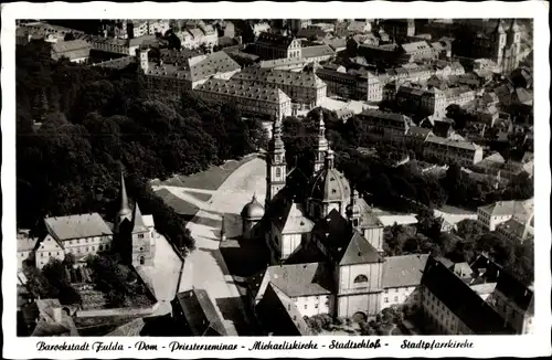 Ak Fulda in Osthessen, Dom, Michaeliskirche, Stadtschloss, Stadtpfarrkirche, Luftbild