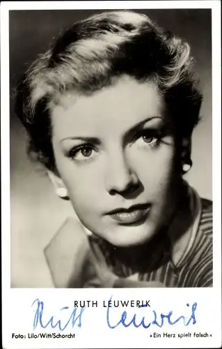 Ak Schauspielerin Ruth Leuwerik, Portrait