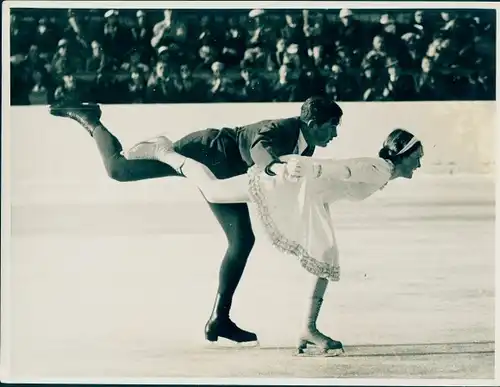 Foto Olympia Bilderdienst Garmisch Partenkirchen, Eiskunstlauf, Geschwister Pausin