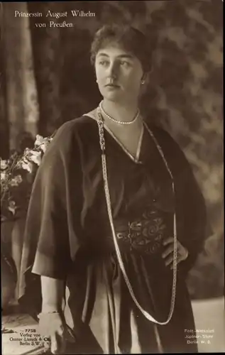 Ak Prinzessin August Wilhelm von Preußen, Alexandra Viktoria, Liersch 7758