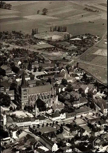 Ak Xanten am Niederrhein, Panorama, Kirche, Luftbild