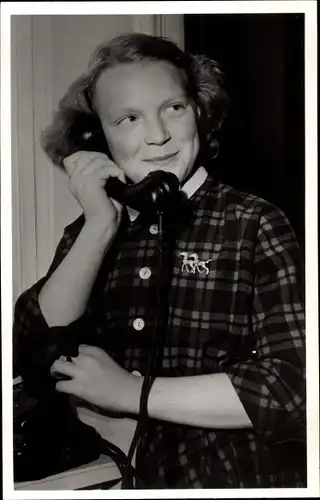 Ak Prinzessin Irene der Niederlande am Telefon 1954