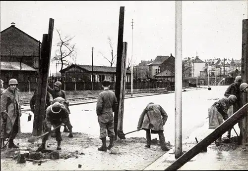 Ak Strasbourg Straßburg Elsass Bas Rhin, Libération 23.11.1944, Construction d'un barrage anti-char