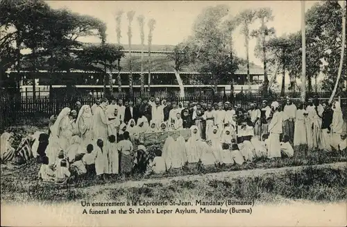 Ak Mandalay Burma Myanmar, St. John's Leper Asylum, Begräbnis im Lepra Krankenhaus, Missionare
