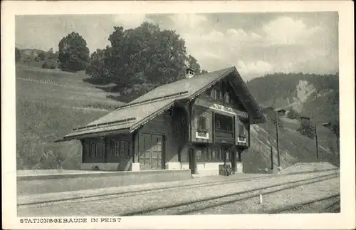 Ak Peist Kanton Graubünden, Stationsgebäude, Bahnhof