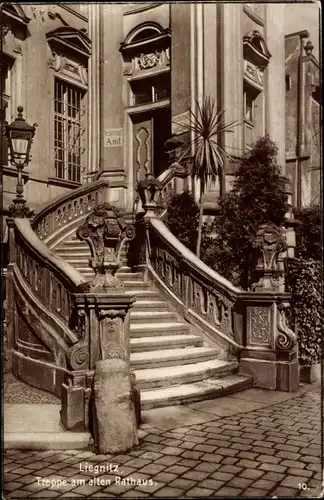 Ak Legnica Liegnitz Schlesien, Treppe am alten Rathaus, Eingang