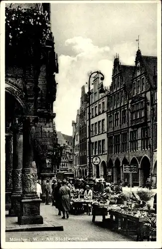 Ak Münster in Westfalen, Am Stadtweinhaus, Marktstände, Kunden