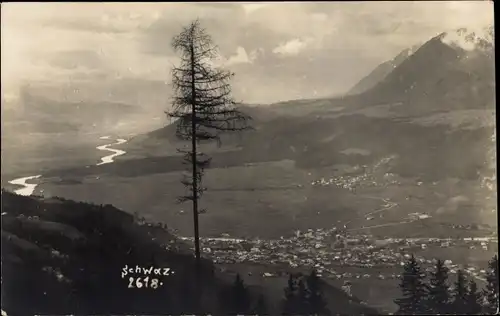 Foto Ak Schwaz in Tirol, Ort mit Umgebung