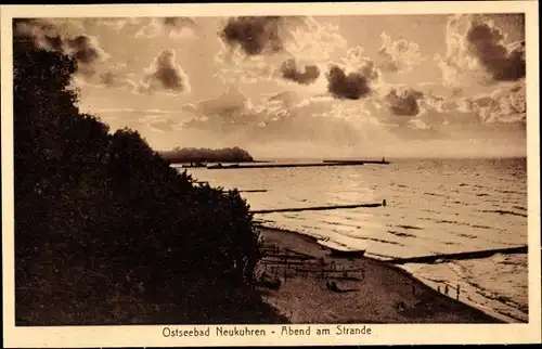 Ak Pionerski Neukuhren Ostpreußen, Abend am Strand