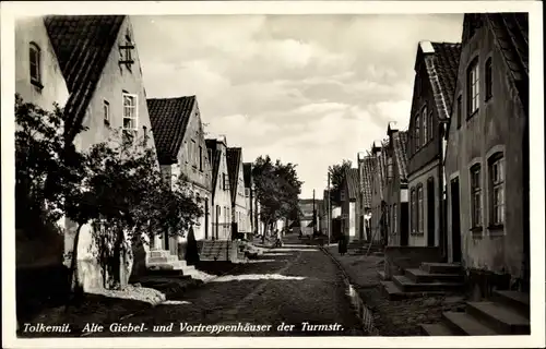 Ak Tolkmicko Tolkemit Ostpreußen, Alte Giebel- und Vortreppenhäuser der Turmstraße