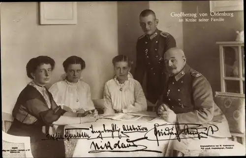 Ak Großherzog von Oldenburg, Friedrich August II. im Kreise seiner Familie