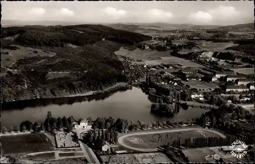 Ak Iserlohn im Märkischen Kreis, Panorama, Seilersee, Sportplatz