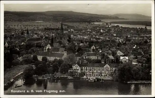 Ak Konstanz am Bodensee, Panorama, Fliegeraufnahme, Kirche