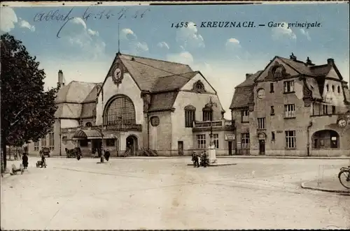 Ak Bad Kreuznach in Rheinland Pfalz, Hauptbahnhof, Straßenseite