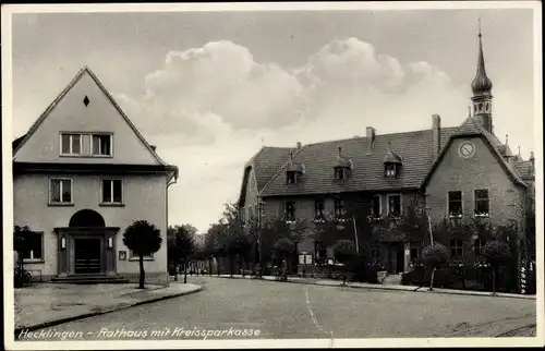 Ak Hecklingen in Anhalt, Rathaus, Kreissparkasse