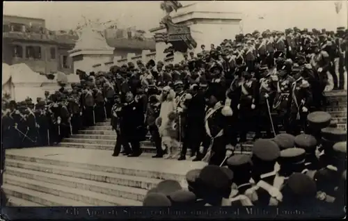 Foto Ak Italienisches Adelshaus, Königshaus, Fest, Freitreppen