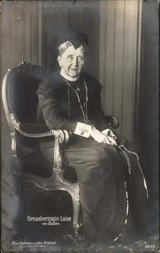 Ak Großherzogin Luise von Baden, Sitzportrait