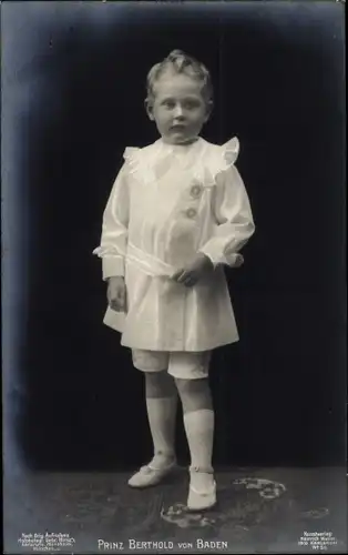 Ak Prinz Berthold von Baden, Standportrait