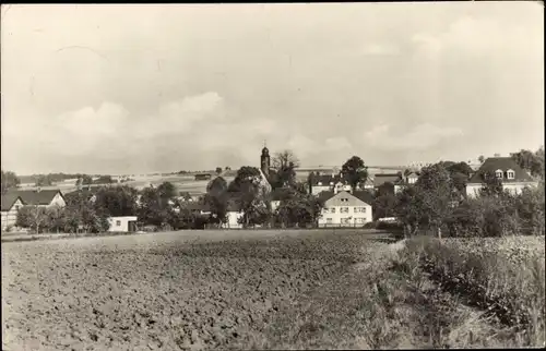 Ak Niederlungwitz Glauchau in Sachsen, Blick auf den Ort, Feld