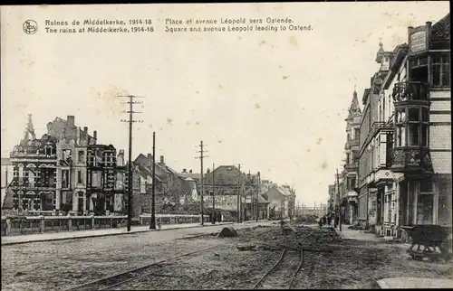 Ak Middelkerke Westflandern, Ruines 1914-18, Place et avenue Leopold vers Ostende