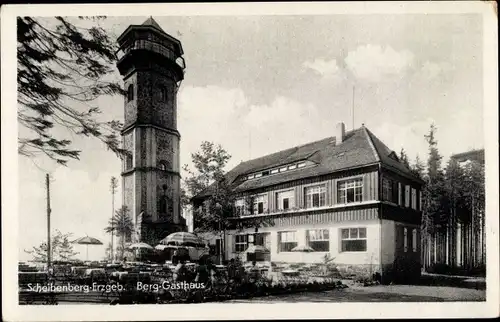 Ak Scheibenberg im Erzgebirge, Berg-Gasthaus, Turm, Terrasse mit Sonnenschirmen