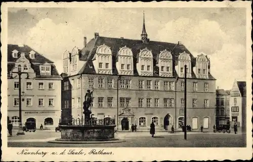 Ak Naumburg an der Saale, Rathaus, Brunnen mit Statue