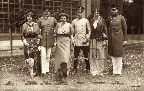 Ak Alexandra Viktoria, Eitel Friedrich, Kronprinz Wilhelm, Cecilie, August Wilhelm, Liersch 7027