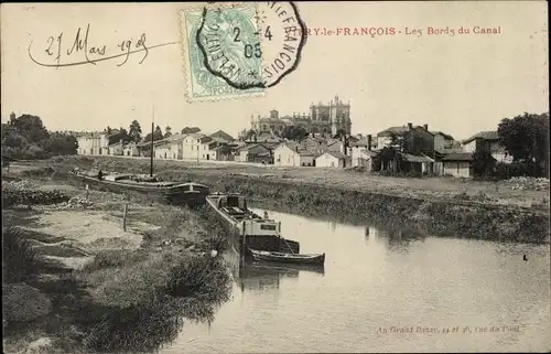 Ak Vitry le François Marne, Les Bords du Canal