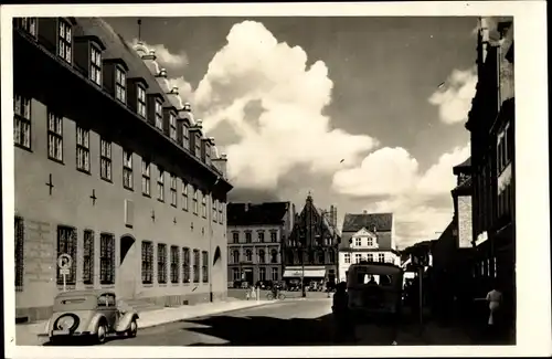 Ak Hansestadt Greifswald, Rathaus mit Marktplatz