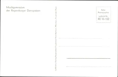 Ak Regensburg an der Donau Oberpfalz, Musikgymnasium der Regensburger Domspatzen, Luftbild