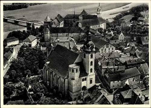 Ak Torgau an der Elbe, Fliegeraufnahme vom Ort, Kirche