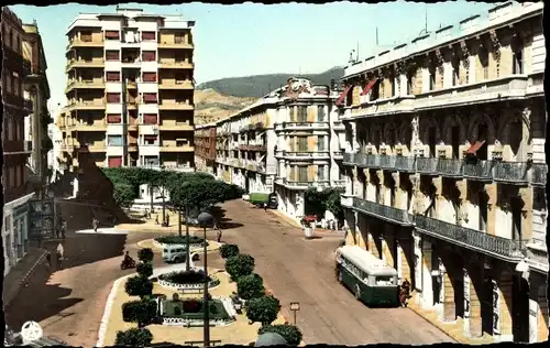 Ak Oran Algerien, La Place des Victoires, Bus, Hochhaus