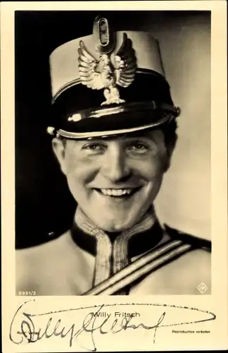 Ak Schauspieler Willy Fritsch, Portrait in Uniform, Jäger Tschako, Ross Verlag 5961/2