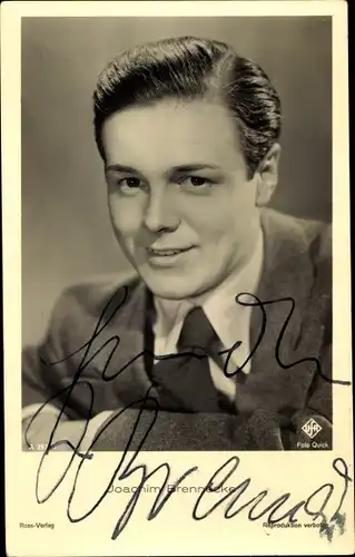 Ak Schauspieler Joachim Brennecke, Portrait, Autogramm, Anzug
