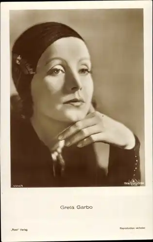 Ak Schauspielerin Greta Garbo, Portrait