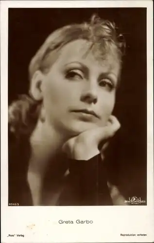 Ak Schauspielerin Greta Garbo, Portrait, Ross 4910/3, MGM