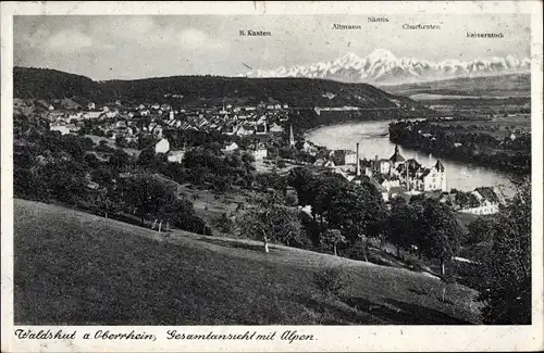 Ak Waldshut Tiengen am Hochrhein, Gesamtansicht mit Alpen, Kirchturm