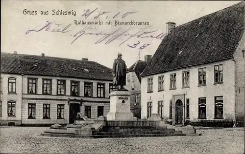 Ak Schleswig an der Schlei, Bismarckbrunnen, Rathausmarkt