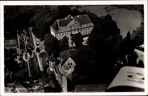 Ak Mutzschen Grimma in Sachsen, Fliegeraufnahme vom Schloss