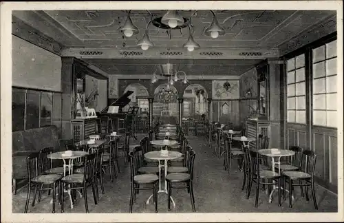 Ak Döbeln in Sachsen, Blick ins Rathaus Café