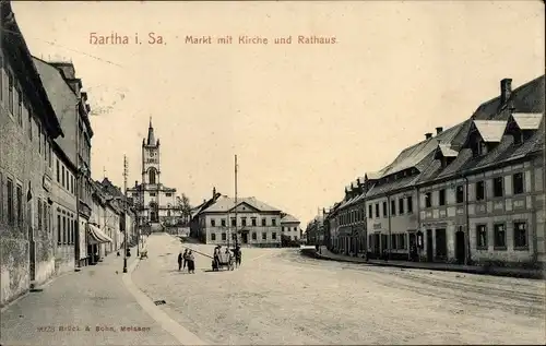 Ak Hartha in Sachsen, Markt mit Kirche und Rathaus