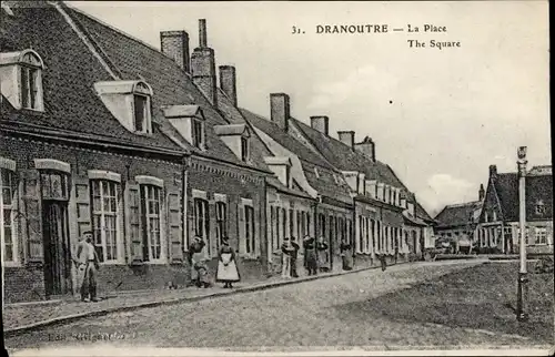 Ak Dranoutre Dranouter Westflandern, la Place, Straßenansicht