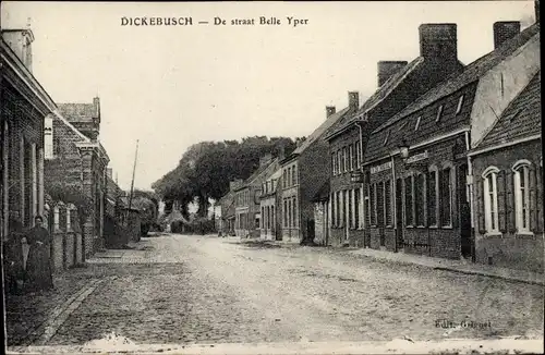 Ak Dickebusch Dikkebus Ypres Ypern Flandern, de straat Belle Yper