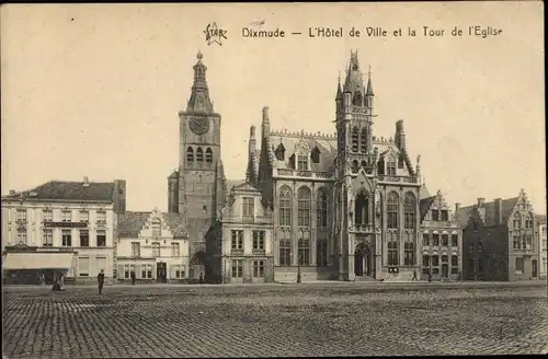 Ak Diksmuide Dixmude Westflandern, L'Hotel de Ville et la Tour de l'Eglise, Platz