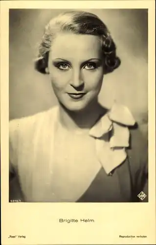 Ak Schauspielerin Brigitte Helm, Portrait