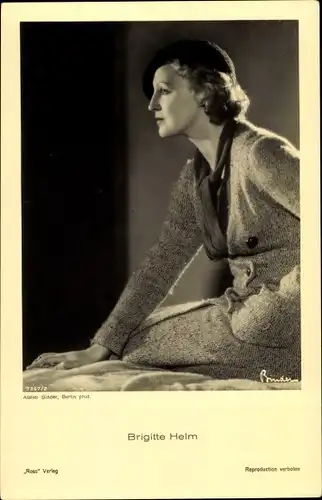 Ak Schauspielerin Brigitte Helm, Portrait, Ross Verlag 7367 2